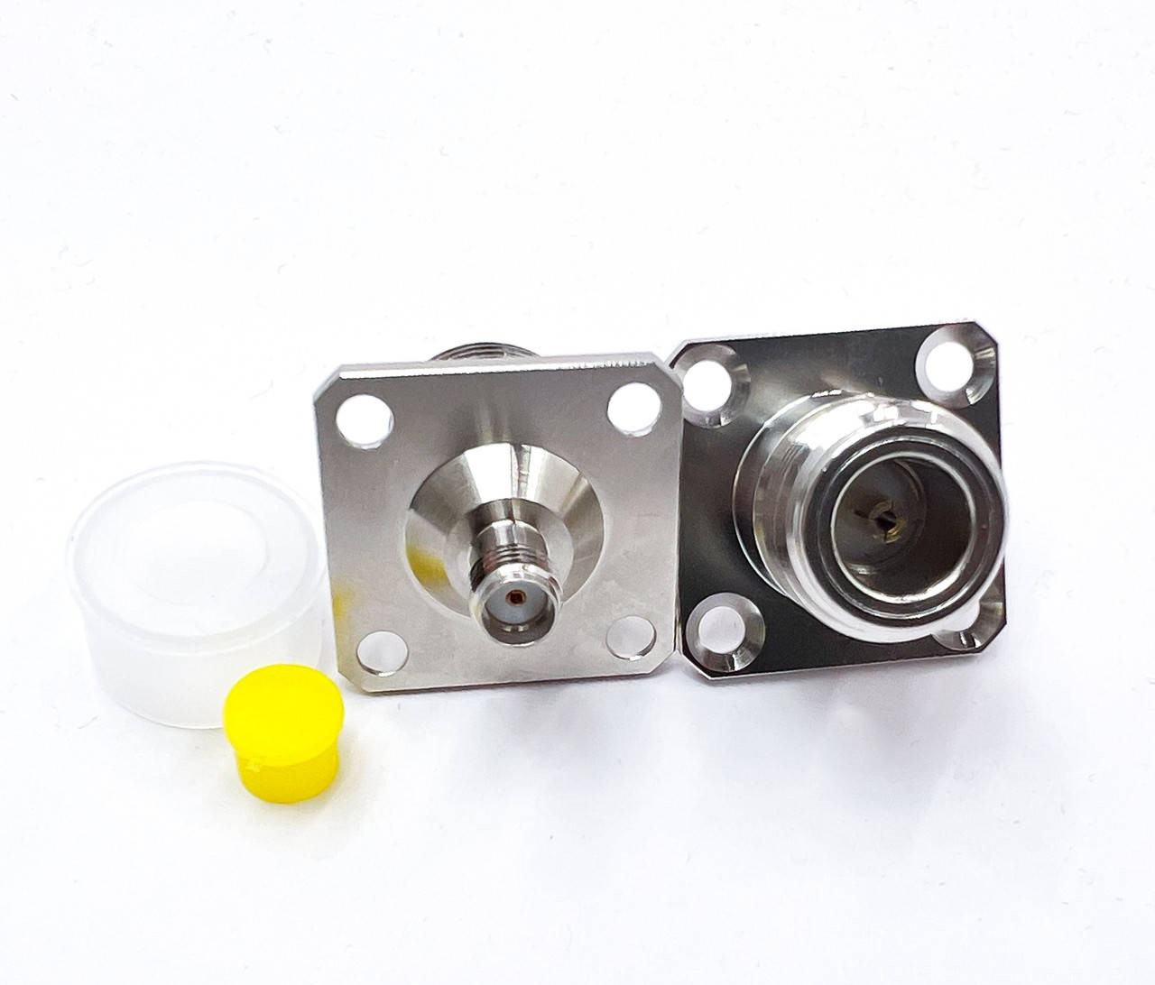 Перехідник SMA-Female to N-Type-Female, з кріпленням під монтаж 25х25мм