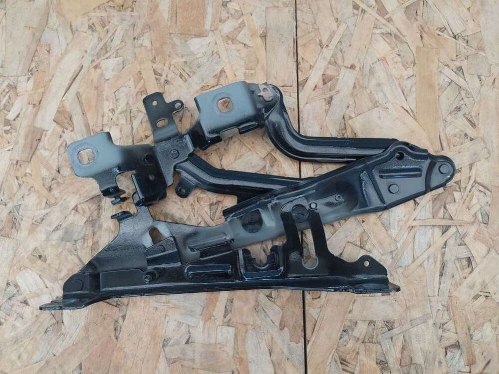 Петля капота ліва BMW: l20, 51649853427