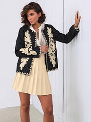 Жіночий вишитий піджак жакет чорного кольору з бежевою вишивкою розміри S,M,L.