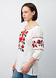 Жіноча українська вишиванка з трояндами білий льон, червоно-чорна вишивка, фото 3