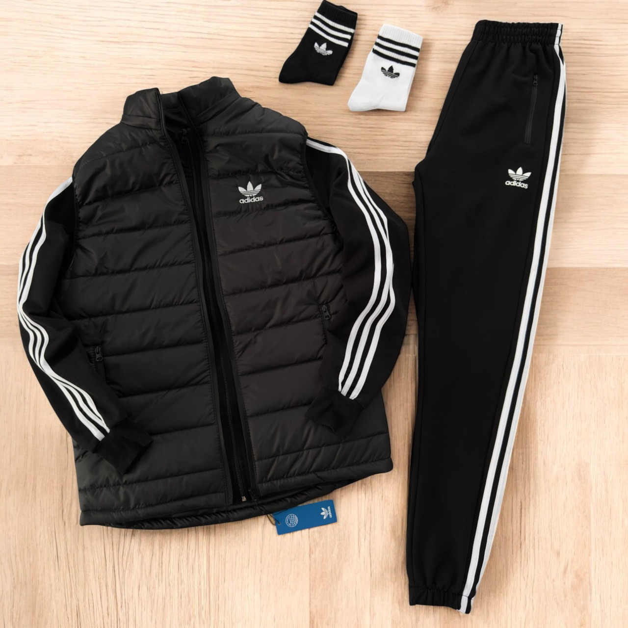 Чоловічий комплект одягу Adidas спортивний костюм Адидас весна-осінь із жилетом осіння 5в1 Туреччина. Живе фото, фото 1