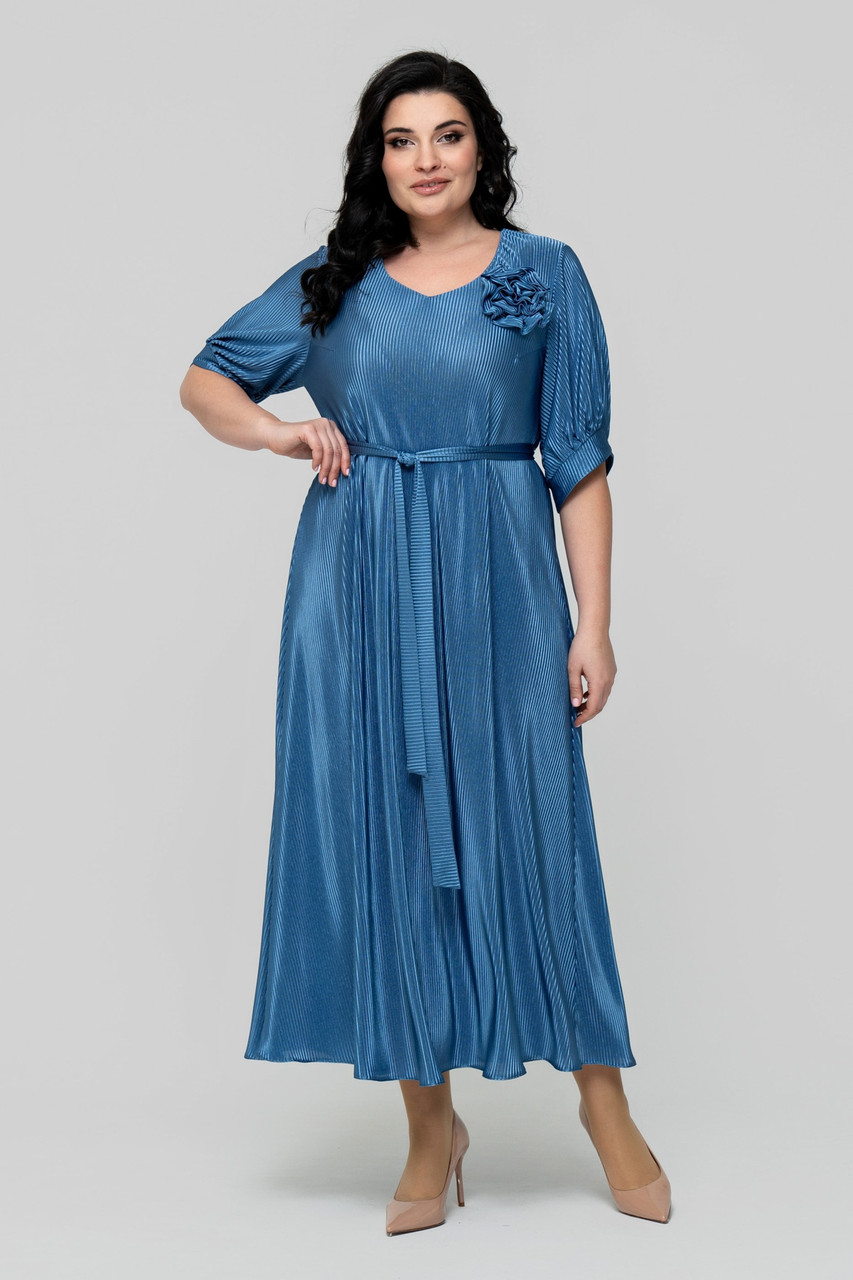 Святкова легка сукня з відливом у великому розмірі