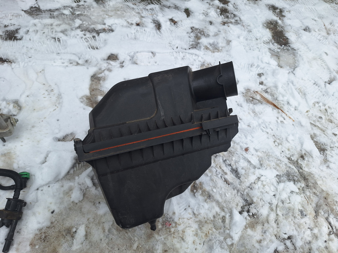 Корпус повітряного фільтра в зборі НИЗ+ВЕРХ+ГУСАК для Ford Explorer 5 2015-2019 AA539A600AD, AG139643AA, AG1Z9661A, AA539C675AC, фото 1