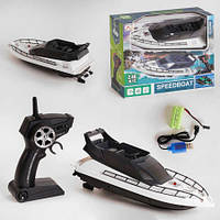 Катер на радіокеруванні