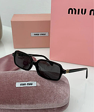 Жіночі сонцезахисні окуляри Miu Miu із золотим логотипом Міу Міу Міу