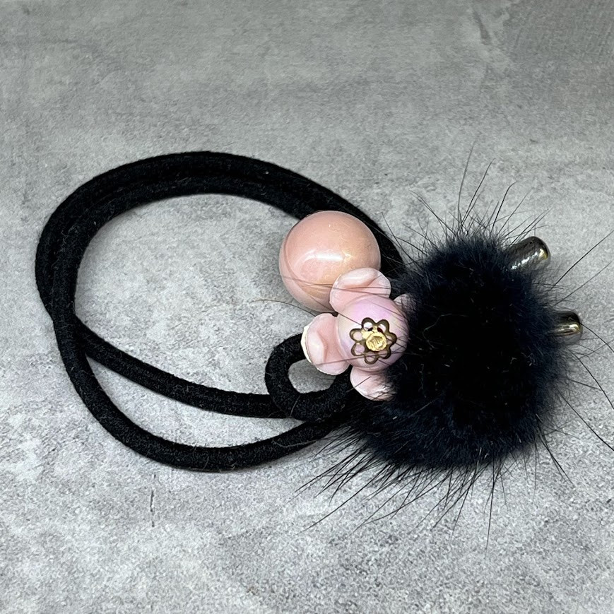 Гумка для волосся зі штучним хутром- (подвійна, чорна) Намистина, арт 017904, 1 шт, Чорний, фото 1