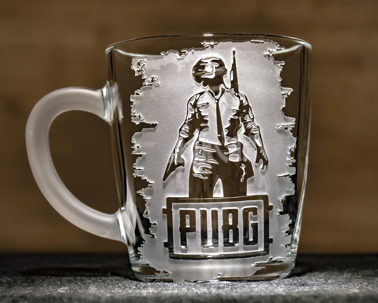 https://images.prom.ua/6543547599_w1280_h1280_pubg_chashka_s_gravirovkoj_podarok_gejmeru_001.jpg?fresh=1