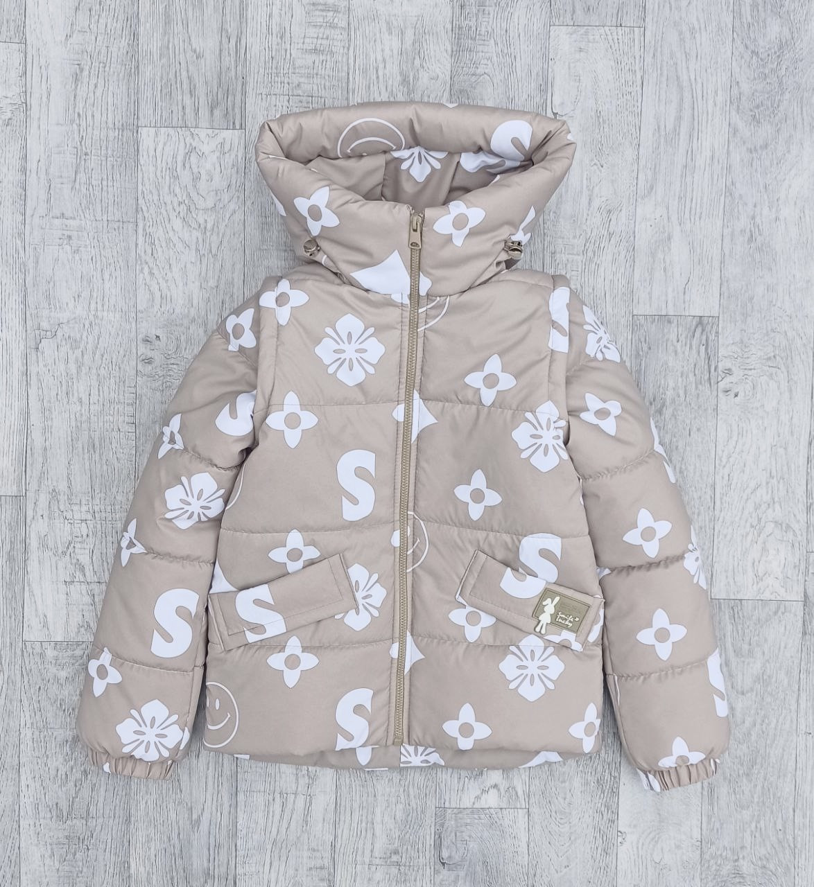 Демісезонна куртка-жилетка на дівчинку курточка весна-осінь бежева принт 122-152р