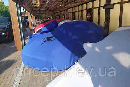 Тент на автомобіль – оптимальний захист легкового транспорту на приватних територіях і громадських парковках