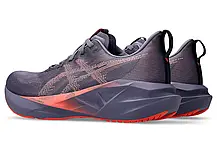 Кросівки для бігу чоловічі Asics Novablast 5 1011B974-500, фото 4