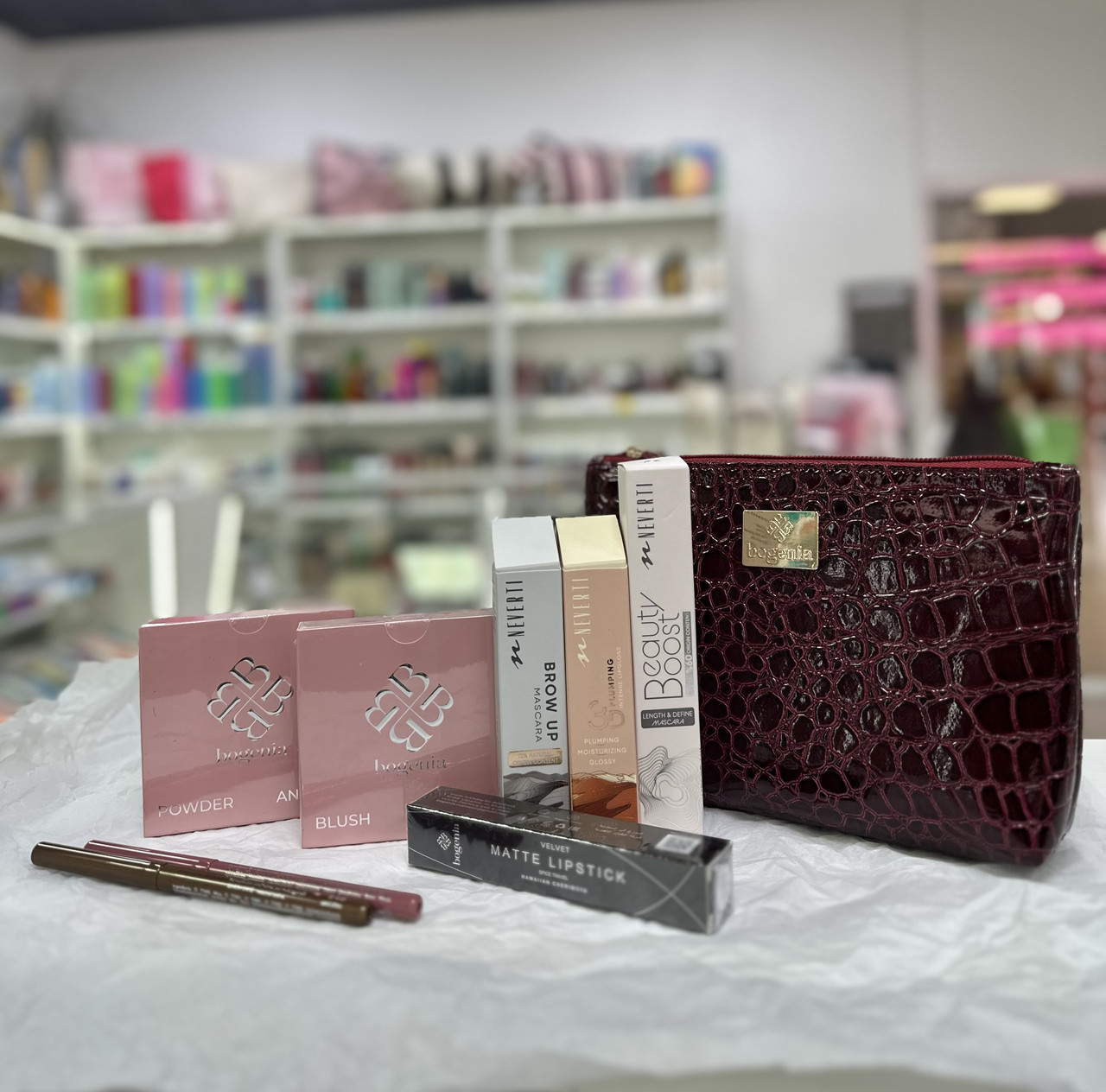 Подарунковий набір Bogenia Makeup Gift Set 8в1 в косметичці