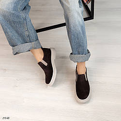 Жіночі замшеві туфлі шоколадного кольору з резинками з боків 38