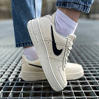 Кремові жіночі шкіряні кросівки Nike Air Force 1 Low Cream Black Swoosh Демісезонні кросівки Найк Аір Форс 1