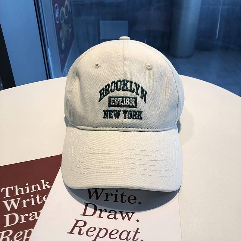 Стильна кепка-бейсболка "Brooklyn". Молочний.