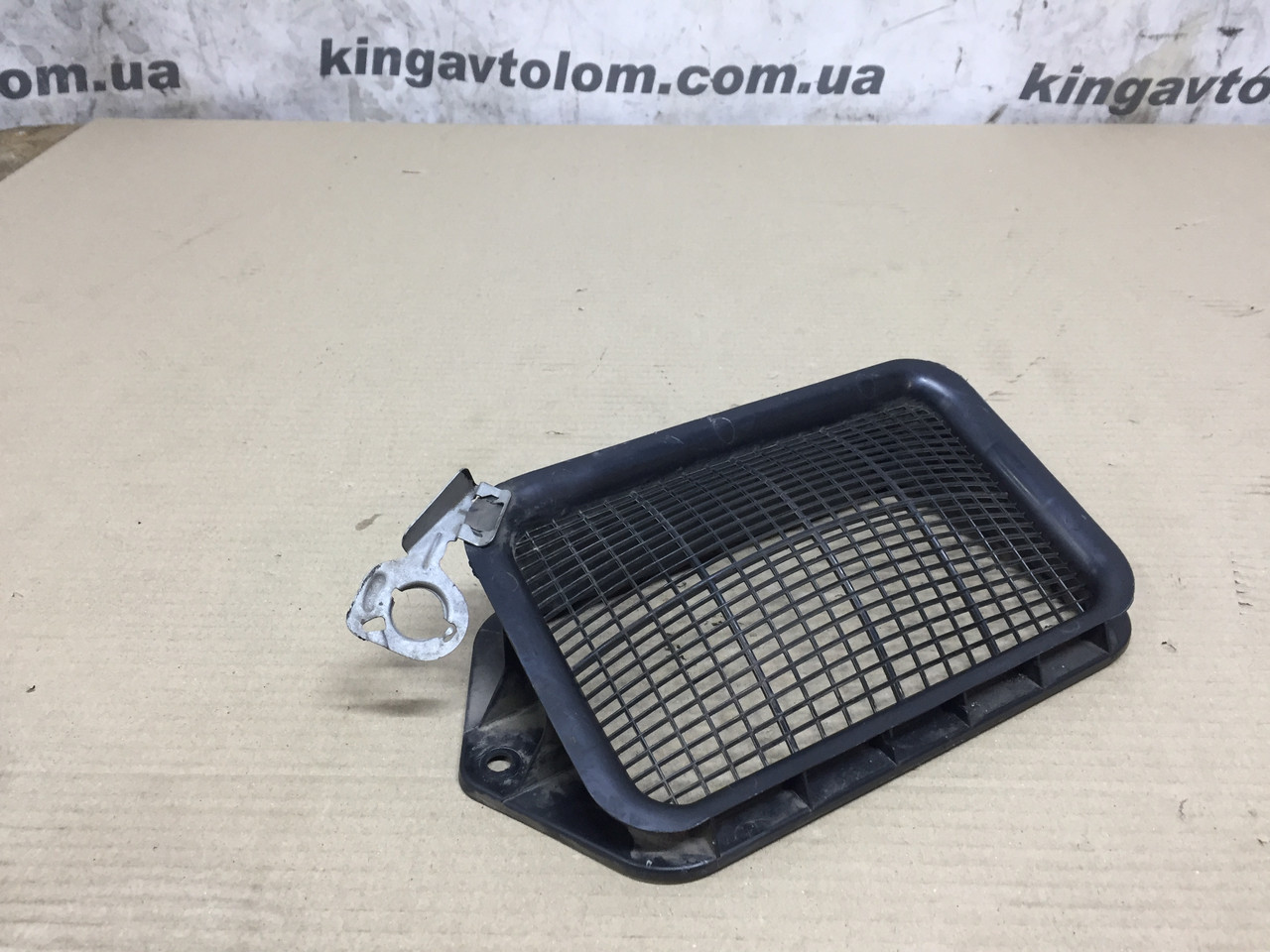 Вентиляційна решітка Skoda Octavia A5 1K0815479B, фото 1