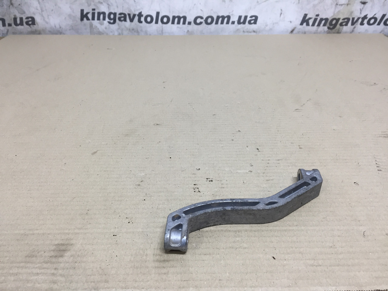 Кронштейн Skoda Octavia A5 1K0199359E, фото 1