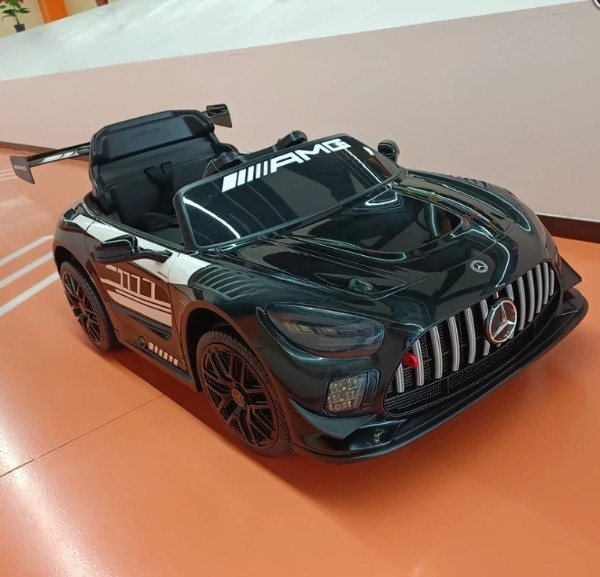 Дитячий електромобіль на акумуляторі Mercedes M 5112 з пультом радіокерування для дітей 3-8 років Чорний