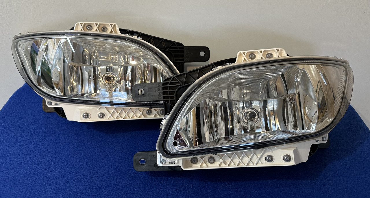 Оригінальні протитуманні фари Hella Tatra phoenix Daf cf lf євро 6, фото 1
