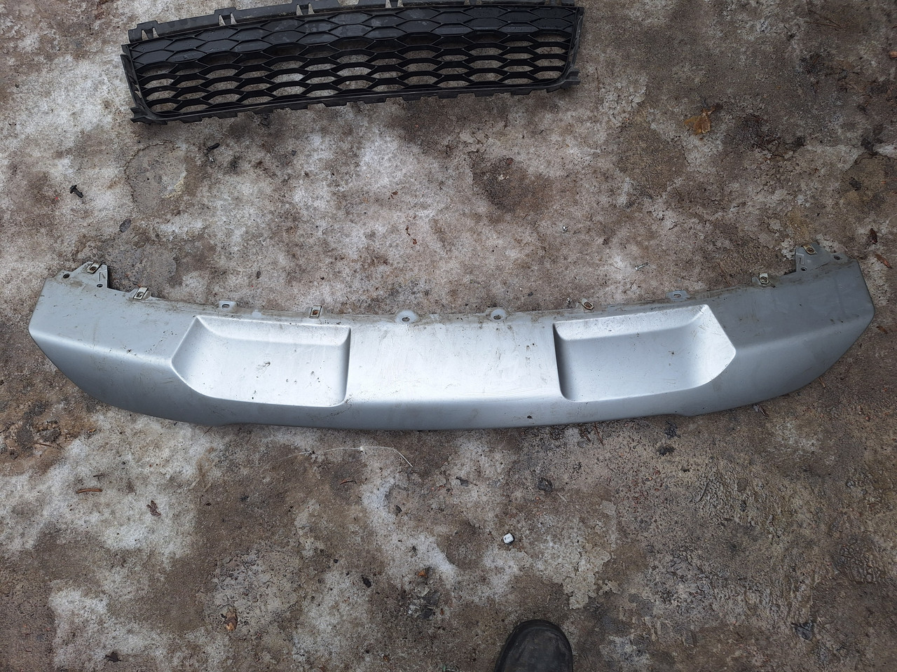 Молдинг кришка захист бампера Ford Explorer 5 2015-2017 FB53-17F771-ABW FB5Z8419ACP, фото 1