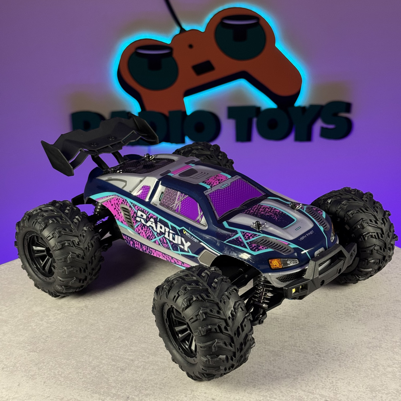 6544857701_w640_h640_654485770