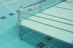 Захисний балкон платформи для зменшення дна басейну Golfinho E5197.5 (200х90 см, AISI-316)