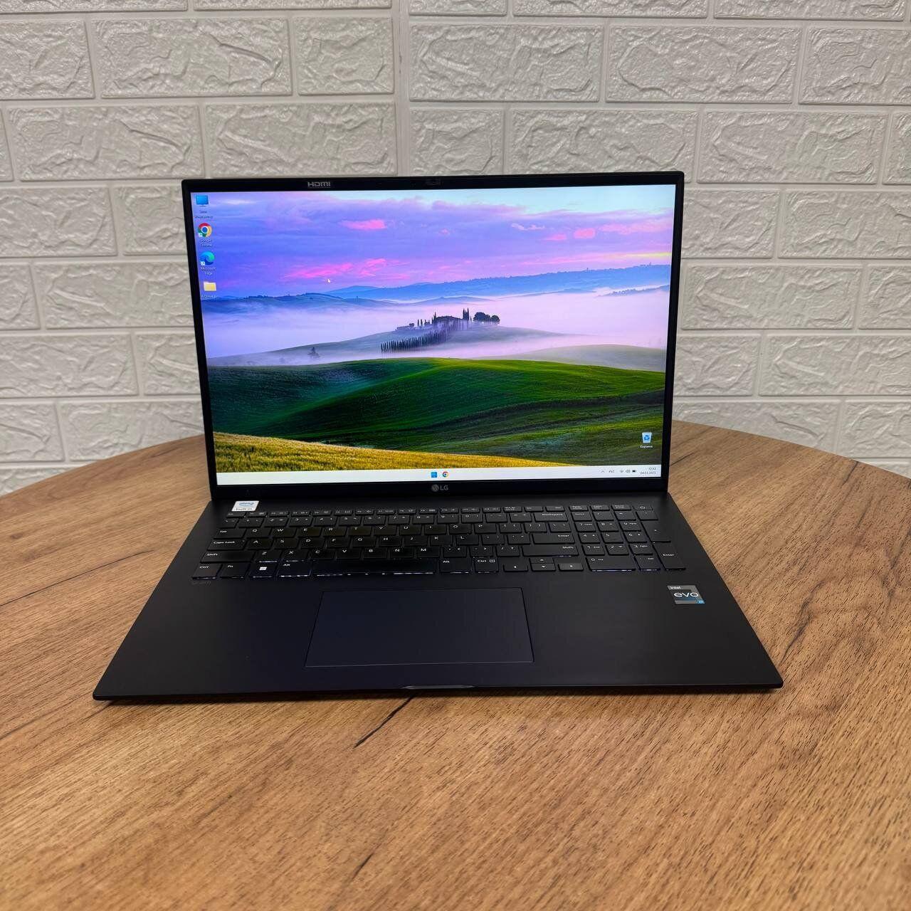 Б/в Ультрабук Б-клас LG Gram 17 17Z90Q 17" 2560x1600| Core i7-1260P| 32 GB RAM| 512 GB SSD NVMe| Iris Xe