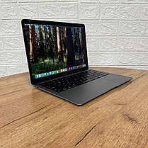 Б/в Ультрабук Apple MacBook Air 13 2020 A2337 13.3" 2560x1600| Apple M1| 8 GB RAM| 250 GB SSD|, фото 3