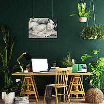 Плакат "Дівчина в купальнику на дивані", 43×60см, фото 5