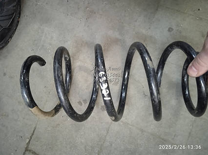 Пружина ходової частини AUDI A4 000063321