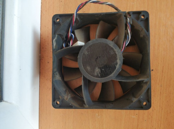Вентилятор Bitmain S9, 120x120x38мм, 4pin, Б/у