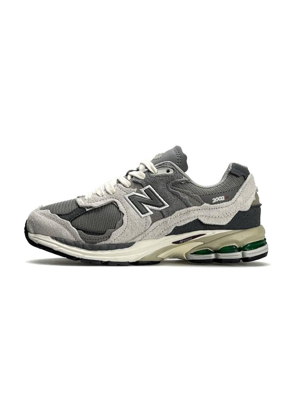 Жіночі замшеві кросівки New Balance 2002R New Grey Beige Green, кеди замші текстиль сірі 37