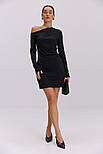 Жіноче чорне плаття з опущеним плечем, фото 2