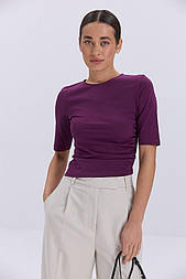 Жіноча футболка з драпіруванням із боків