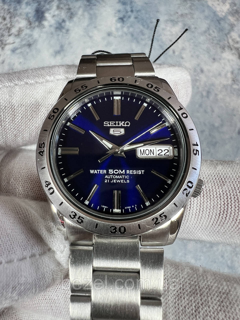 Чоловічий годинник SEIKO 5 SNKD99K1