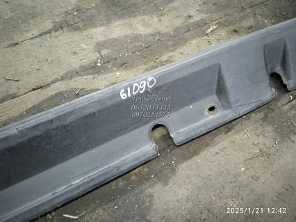Накладка порога ліва Mitsubishi Carisma (DA) 1998 000061090