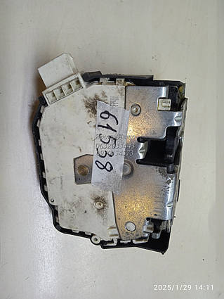 Замок дверей задньої лівої для автомобіля Land Rover 000061538