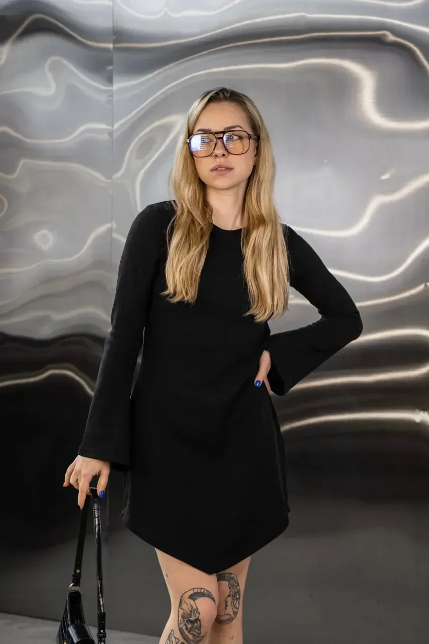 Жіноча сукня-міні з ангори Cascade чорна коротка з довгим рукавом, фото 1