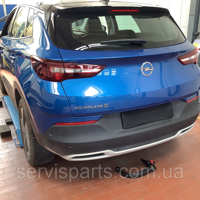 Фаркоп Opel Grandland X 2017- (Опель Грандланд) швидкоз'ємний гак на ключах
