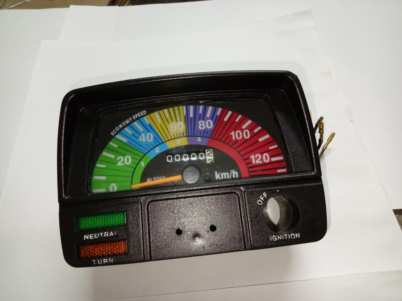 Панель приладів (у зборі) Delta (120км/год, чорна) MANLE