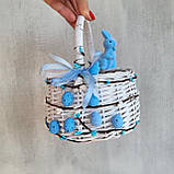 Білий дитячий пасхальний кошик з блакитним зайчиком для хлопчика, фото 3