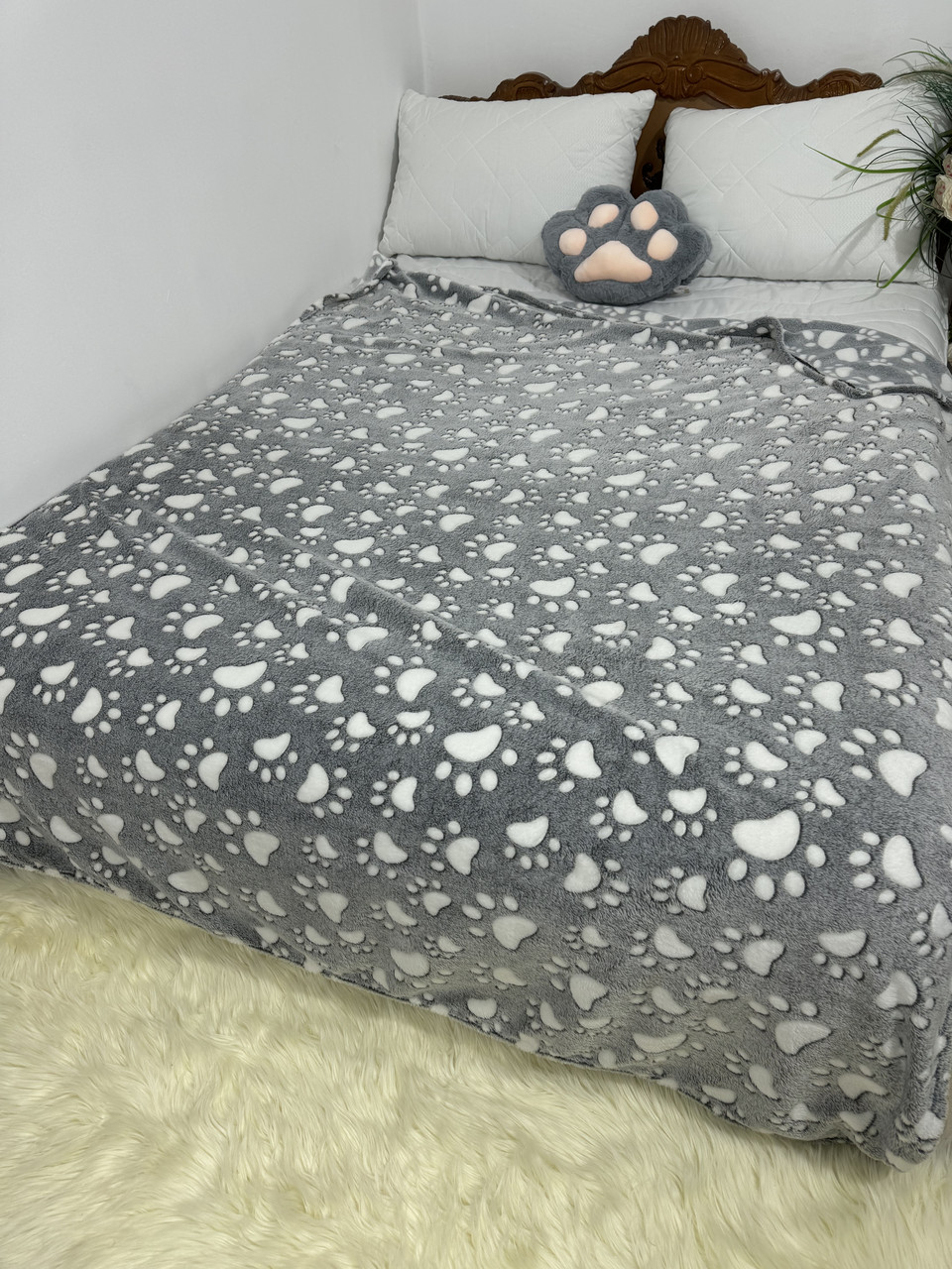 Плед із мікрофібри світиться в темряві 150*200 з лапками, фото 1