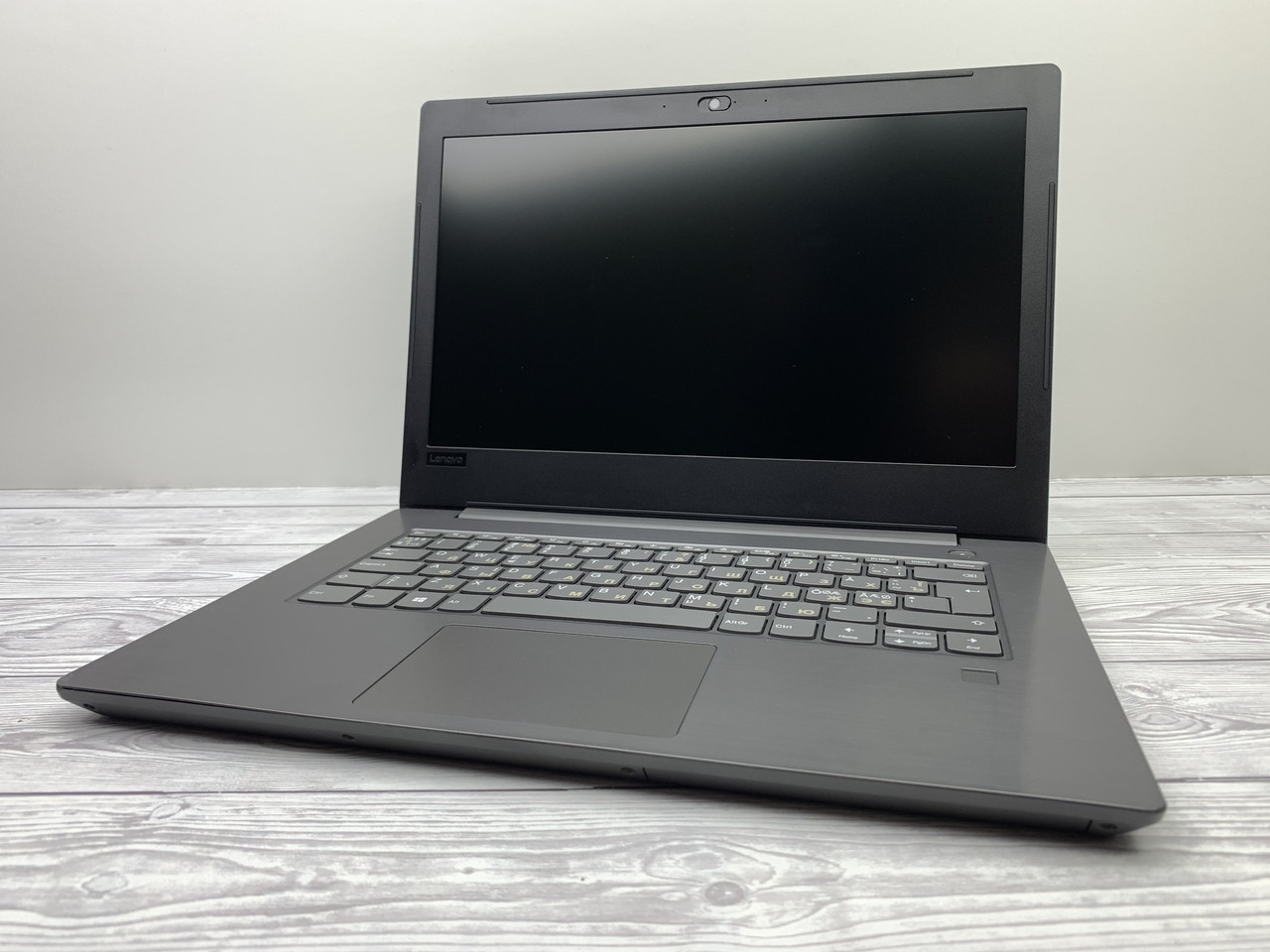 Lenovo V330-14ikb 14 FHD TN/I5-8250U/8GB/SSD 240 Гб Б/у А-