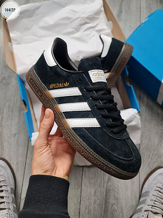 Чоловічі кросівки Adidas Handball Spezial Black White Кеди Адідіс Спешл чорно-білі замшеві демісезон, фото 1