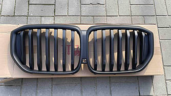 Решітка радіатора BMW X5 G05 LCI (2023+) тюнінг ніздрі (чорний мат)