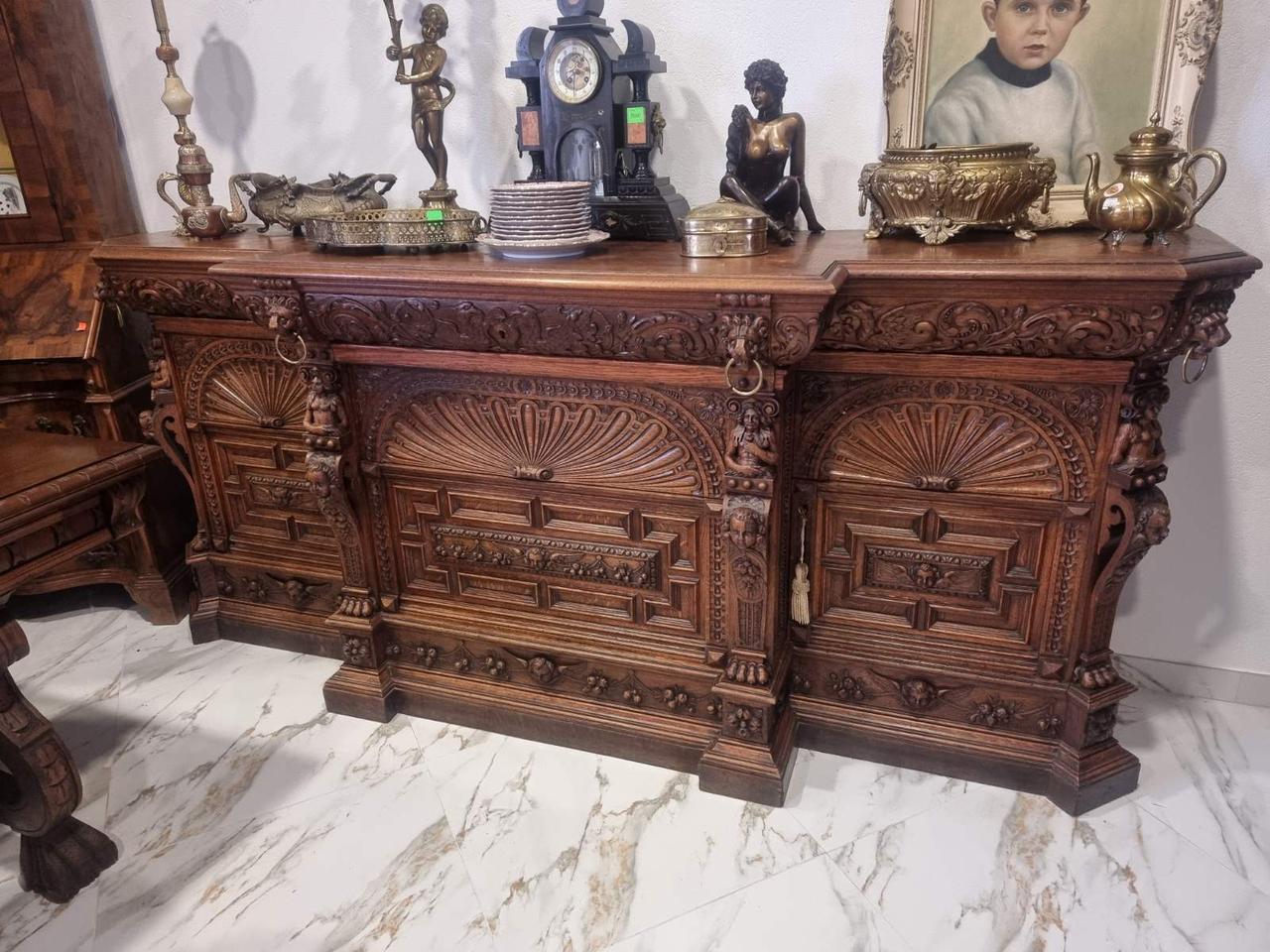 Креденс/буфет/сервант. Старовинний - ХІХ ст. 🇲🇫 Франція Виготовлений з масиву дуба. Ручна різьба. Без втраче
