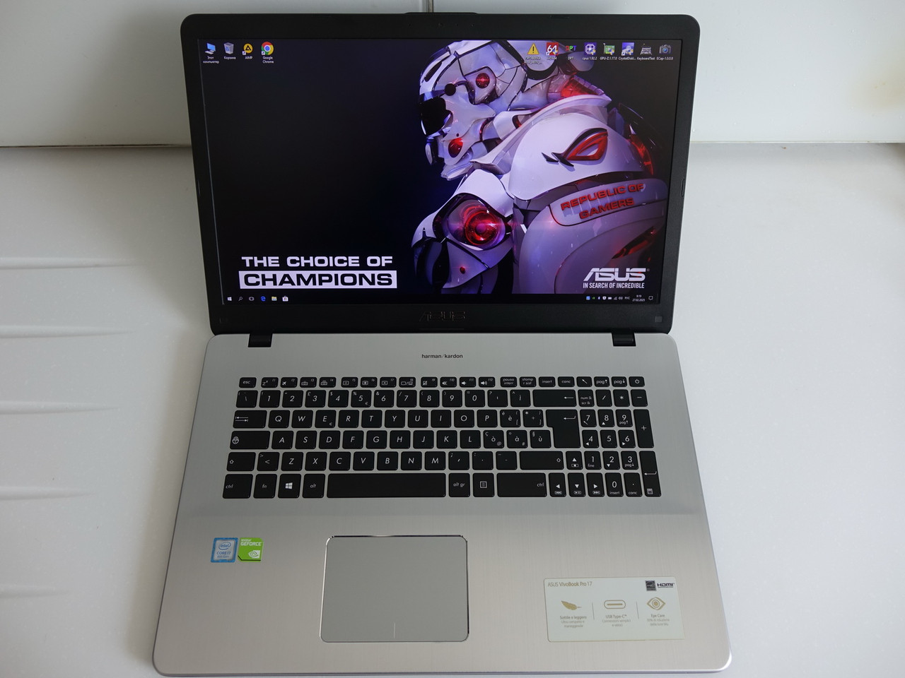 Ігровий ноутбук Asus VivoBook Pro 17 N705U 17.3 FHD IPS i7-8550U 16GB 256GB GeForce MX150 4gb НОВИЙ АКБ і SSD
