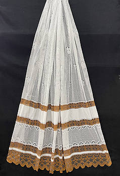 Коротка тюль сітка на метраж, білого кольору з бронзовою вишивкою, висота 1,5 м (132-4)