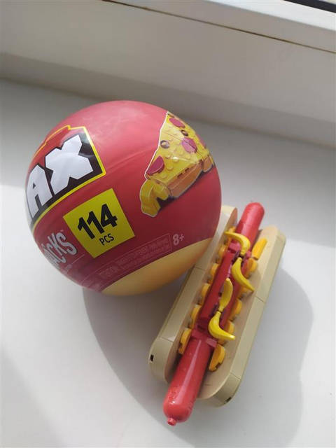 Конструктор в капсуле Zuru Max Snacks Set S1 – Вкусняшки 83186GQ1