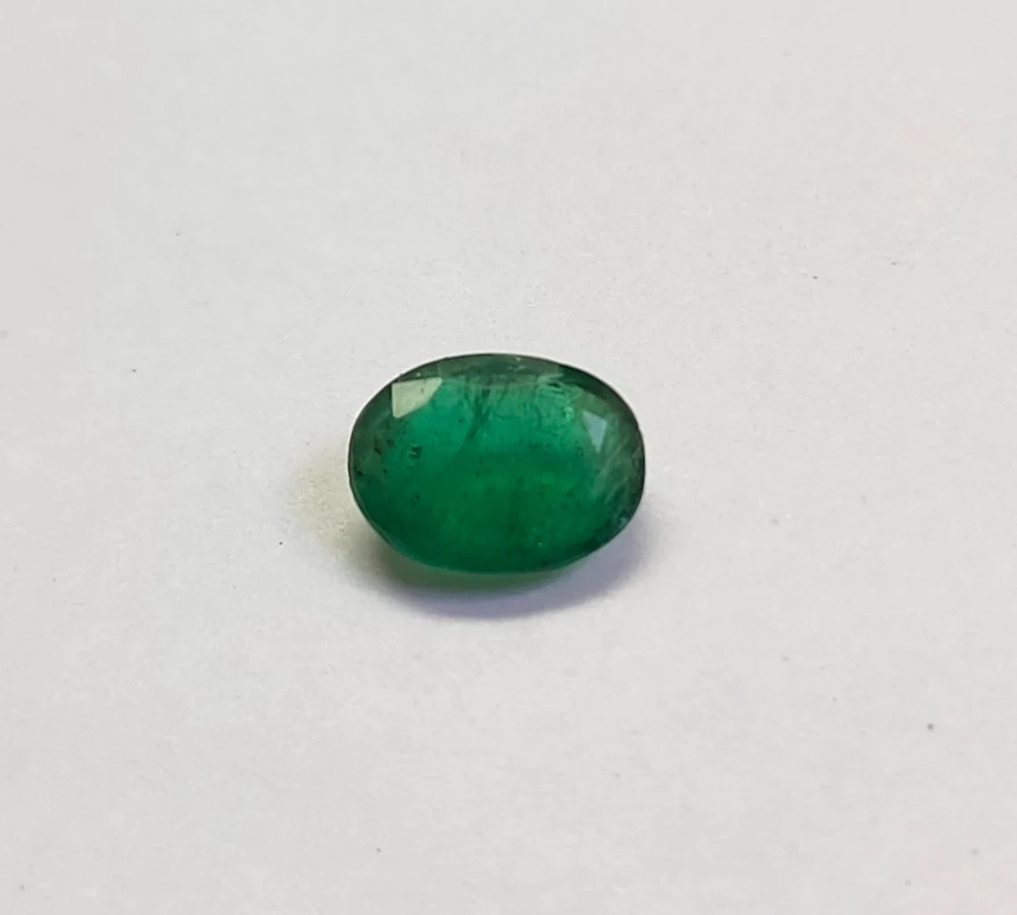 Смарагд 2.10 Ct  9.7x7.3x4.1 мм