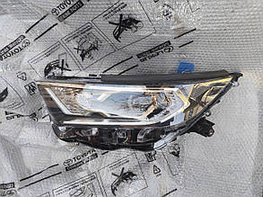 Фара левая Toyota Rav 4 21-25 год в сборе с блоком ( Уши целые ) в отличном состоянии 8118542A32